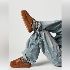 NWOT Free People Mulholland Taupe Suede Platform Mules EU40